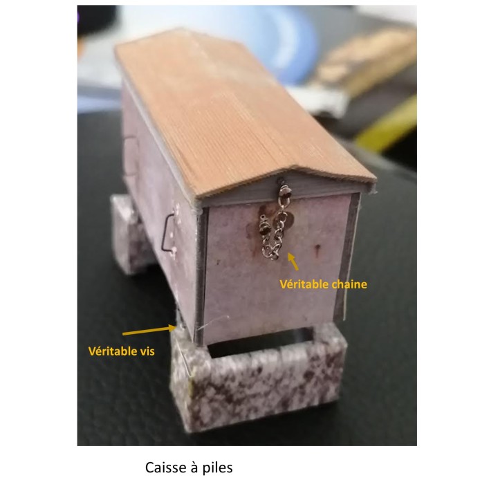 Caisse à piles, à accus. 1/32