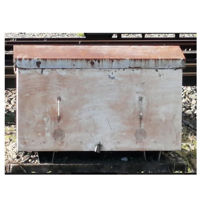 Caisse à piles, à accus. 1/32