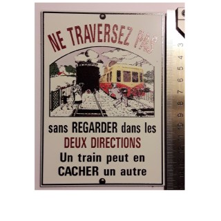 Plaque "Ne traversez pas " Picasso, format carte postale 15 x 10,5