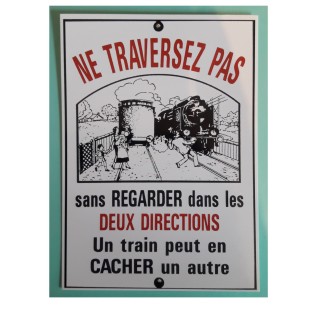 Carte postale Ne traversez pas Emaillerie du Dauphiné, noir et blanc