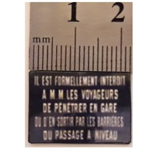 Il est formellement interdit aux voyageurs 1/43,5