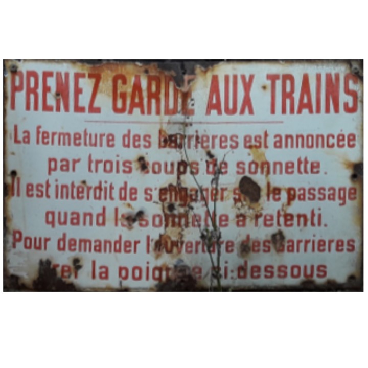 Prenez garde aux trains 1/43,5