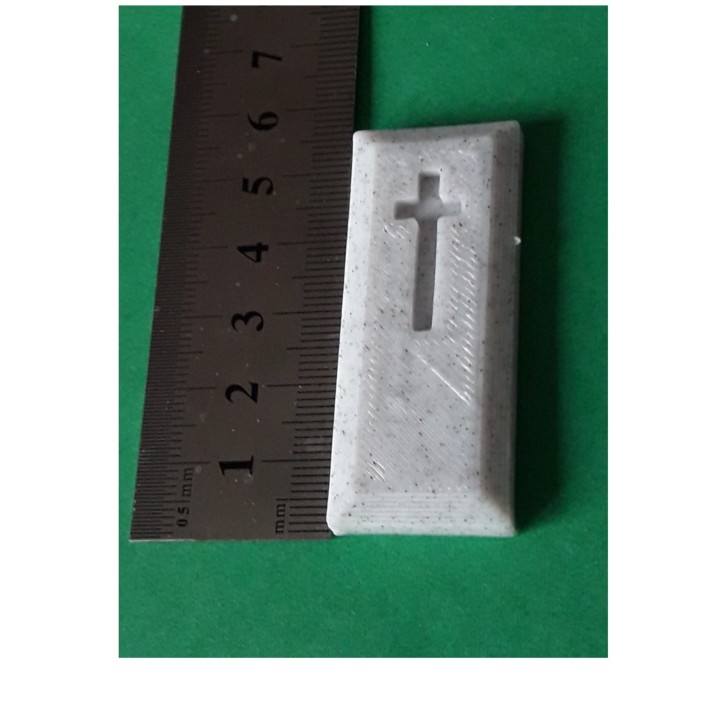 Pierre tombale n° 2 échelle zéro