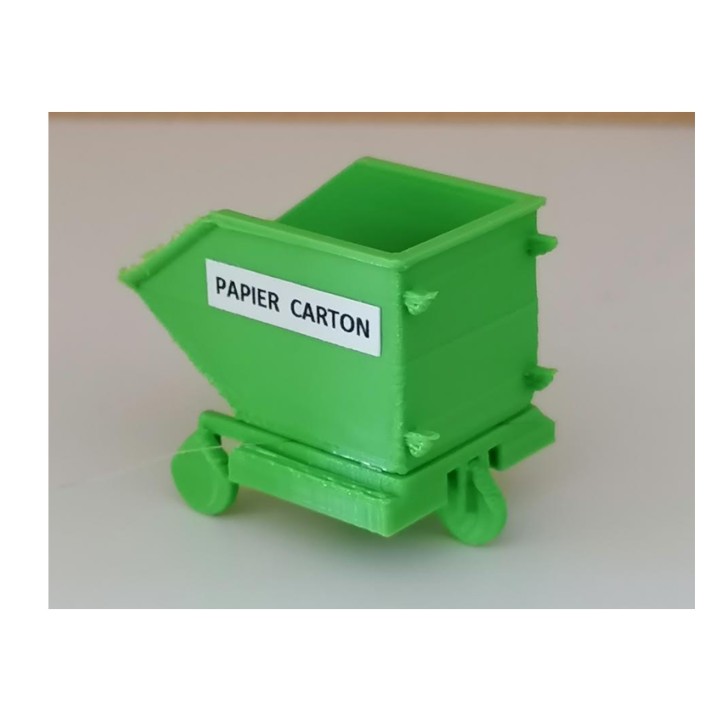 Bac vert papier carton, échelle zéro