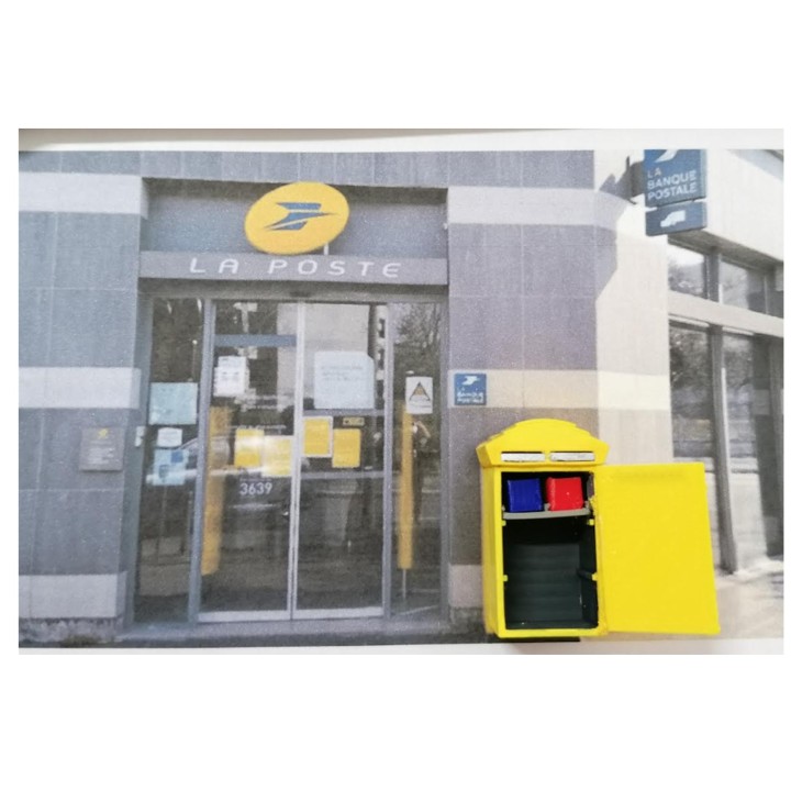 Grande boîte aux lettres de la poste, appelée Balmod 1/43